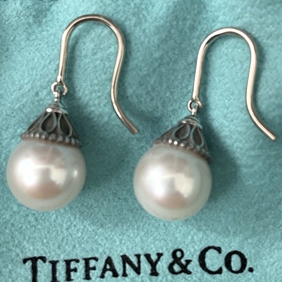 Tiffany & Co. Ziegfeld Sterling silver 925 freshwater pearl earrings. Rare - Picture 2 of 7